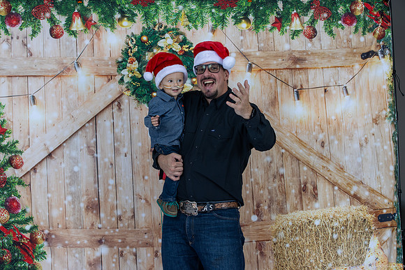 23_Dec_05_Christmas_0043