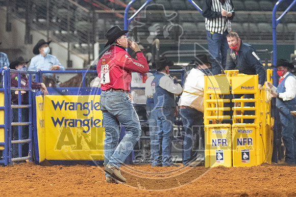 2020_Dez_11_WNFR_Steer_Wrestling_Matt Reeves_804