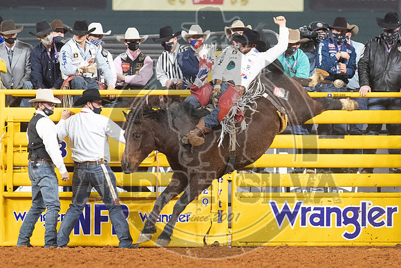 2020_Dez_12_WNFR_Bareback_Mason Clements_169