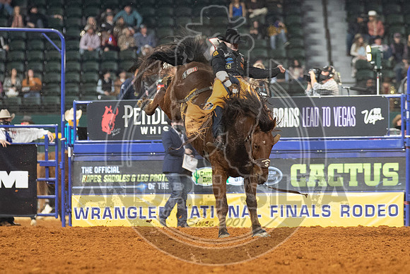 2020_Dez_12_WNFR_Bareback_Kaycee Feild_216