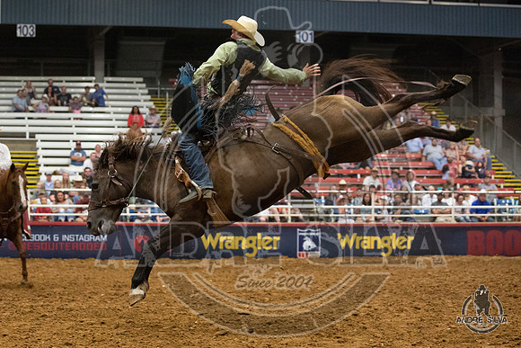 07_06_19_Mesquite_Saddle Bronc Riding_Lathan Lyons_153_Silva
