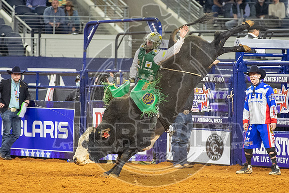 2021_TheAmerican_Bull Riding_Cooper Davis _AndreSilva_516