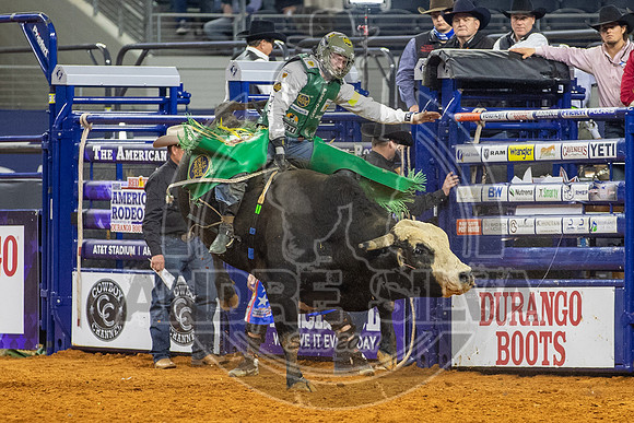 2021_TheAmerican_Bull Riding_Cooper Davis _AndreSilva_515