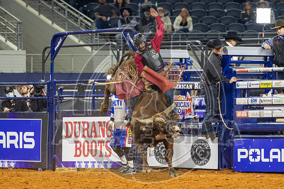 2021_TheAmerican_Bull Riding_Dustin Boquet _AndreSilva_496