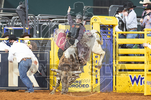 2020_Dez_11_WNFR_Bull_Riding_Ty Wallace_1256
