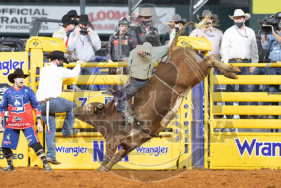2020_Dez_11_WNFR_Bull_Riding_Denton Fugate_1222