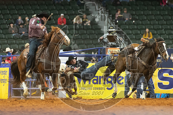 2020_Dez_06_WNFR_Steer_Wrestling_Jace Melvin_175