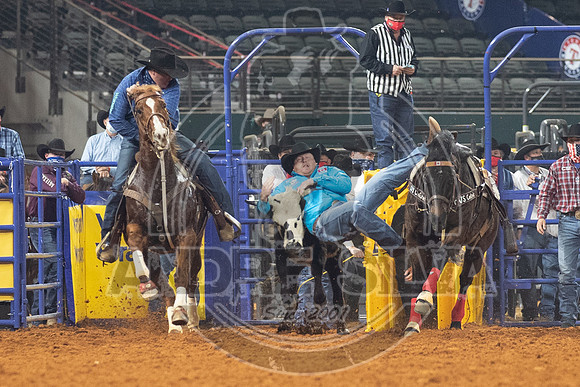 2020_Dez_11_WNFR_Steer_Wrestling_Curtis Cassidy_787