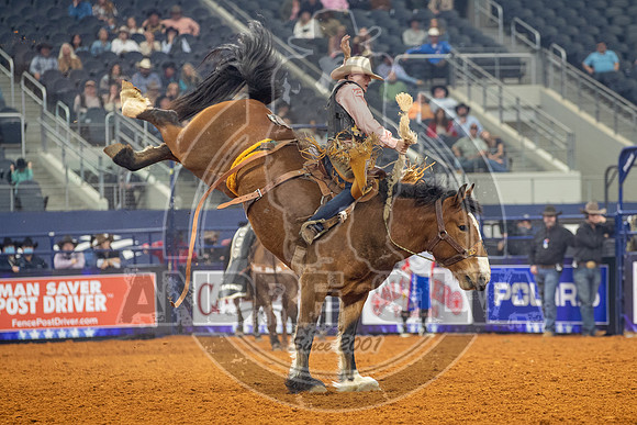 2021_TheAmerican_Saddle Bronc_Brody Cress_AndreSilva_731