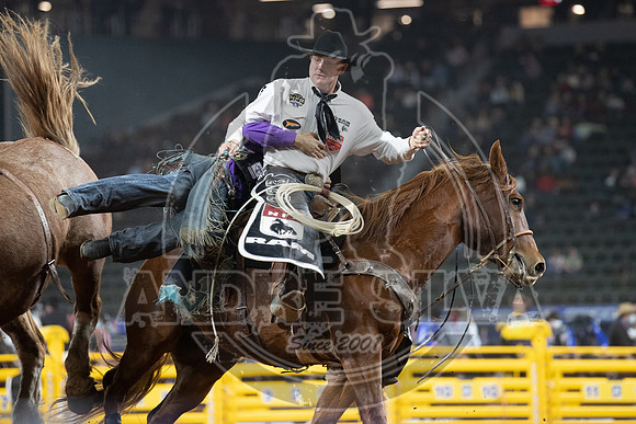 2020_Dez_06_WNFR_Saddle_Bronc_Isaac Diaz_262