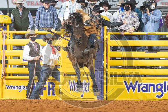 2020_Dez_12_WNFR_Bareback_Kaycee Feild_204