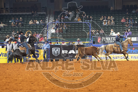 2020_Dez_11_WNFR_Team_Roping_Chad Masters  Wesley Thorp_843