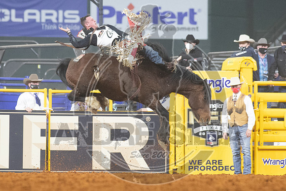 2020_Dez_06_WNFR_Bareback_Tim O'Connell_154