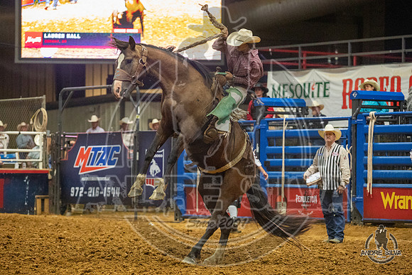 07_06_19_Mesquite_Womens_Ranch_Bronc_Riding_Lauren Hall_095_Silva
