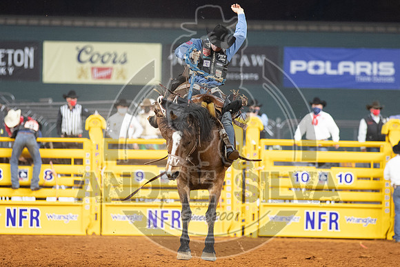 2020_Dez_11_WNFR_Saddle_Bronc_Jacobs Crawley_970