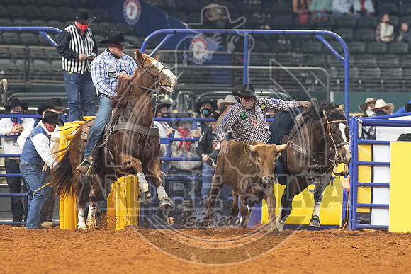 2020_Dez_11_WNFR_Steer_Wrestling_Jule Hazen_765