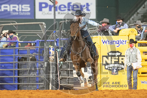 2020_Dez_06_WNFR_Barrel_Racing_Emily Miller_418