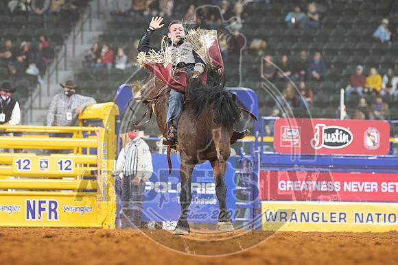 2020_Dez_06_WNFR_Bareback_Tim O'Connell_157
