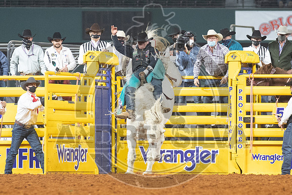 2020_Dez_12_WNFR_Bareback_Richmond Champion_189