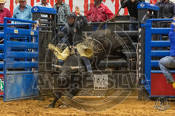 07_06_19_Mesquite_Bull_Riding_Troy Garcia_223_Silva