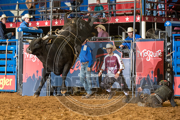 2020_06_13_Mesquite_Bull_Riding_Riley_Harris_448_Silva