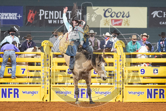 2020_Dez_12_WNFR_Bareback_Jamie Howlett_168