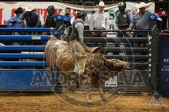 06_29_19_Mesquite_BullRiding_Sonny Dutchover_219_Silva