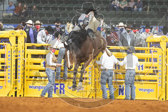 2020_Dez_06_WNFR_Bareback_Jake Brown_100