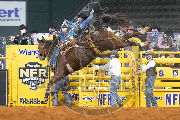 2020_Dez_06_WNFR_Saddle_Bronc_Jacobs Crawley_267