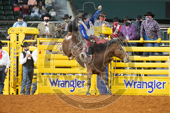 2020_Dez_09_WNFR_Bareback_Leighton Berry_251