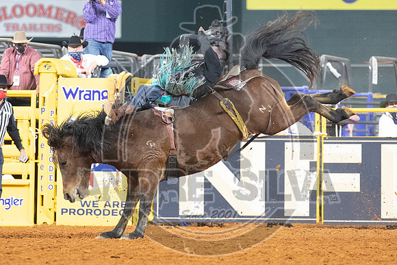 2020_Dez_11_WNFR_Bareback_Jess Pope_726