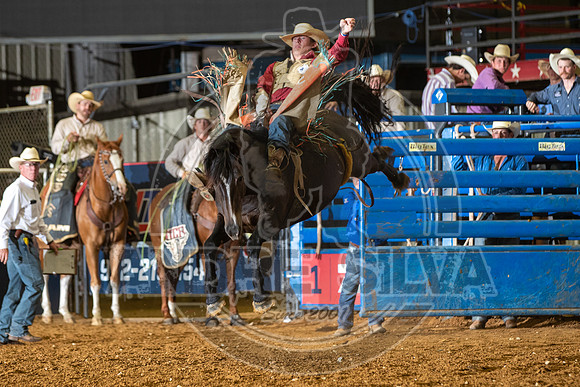 2020_06_13_Mesquite_Bareback_Riding_Tanner_Wyatt_457_Silva