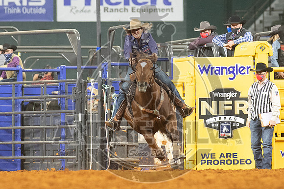 2020_Dez_06_WNFR_Barrel_Racing_Lisa Lockhart_421