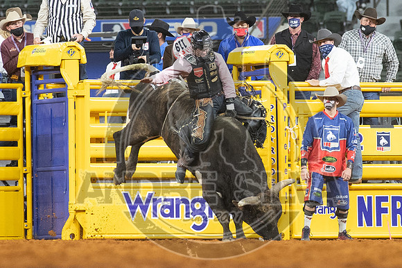 2020_Dez_06_WNFR_Bull_Riding_Clayton Sellars_491