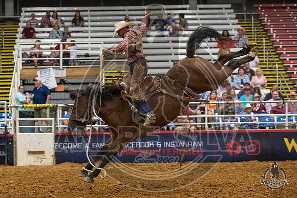 07_06_19_Mesquite_Saddle Bronc Riding_Justin Browning_145_Silva