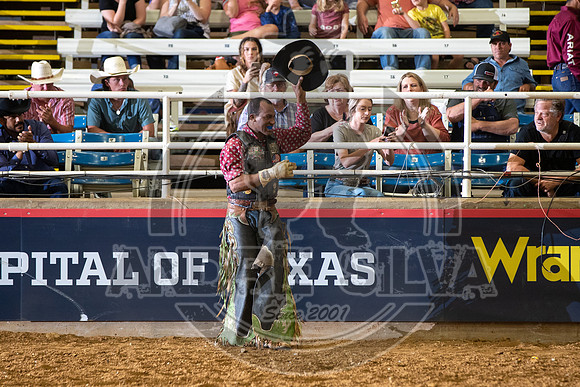 2020_06_13_Mesquite_Bull_Riding_Valdiron_de_Oliveira_445_Silva
