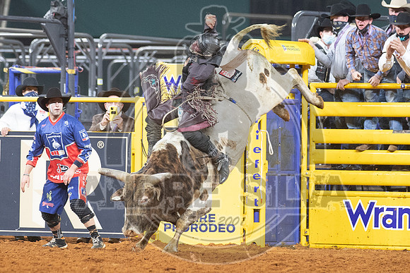 2020_Dez_11_WNFR_Bull_Riding_Ty Wallace_1259