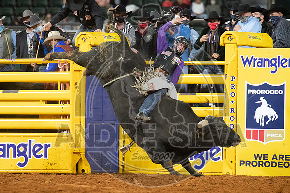 2020_Dez_09_WNFR_Bull_Riding_Boudreaux Campbell_498