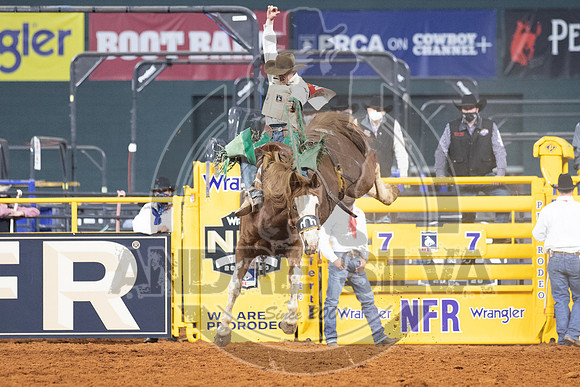 2020_Dez_11_WNFR_Saddle_Bronc_Allen Boore_991