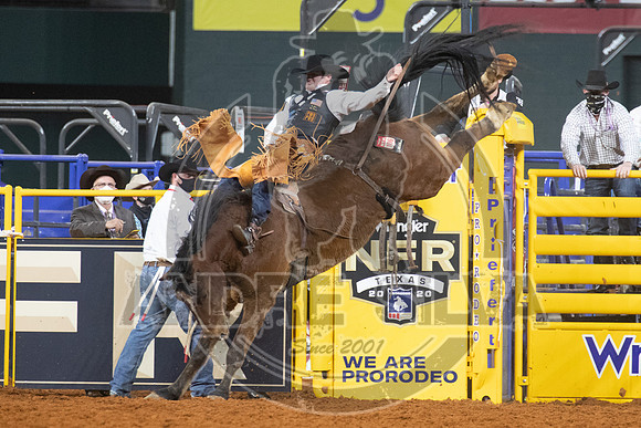 2020_Dez_09_WNFR_Bareback_Kaycee Feild_119
