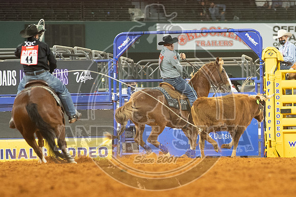 2020_Dez_06_WNFR_Team_Roping_Levi Simpson_Shay Dixon Carroll_206