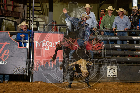 2020_08_01_Mesquite_Bull_Riding_Robert_Dewey_280