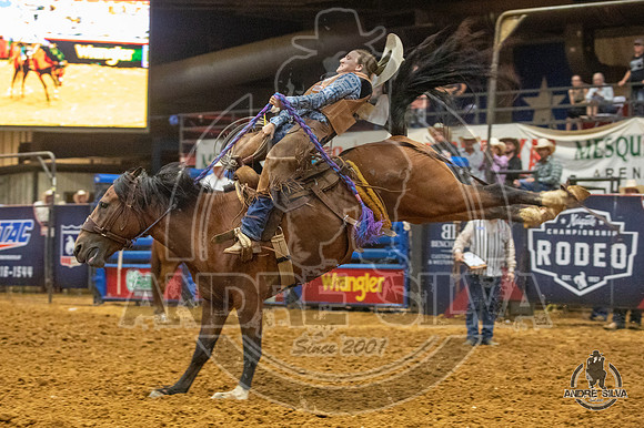 07_06_19_Mesquite_Womens_Ranch_Bronc_Riding_Keeley Bridgeman_085_Silva