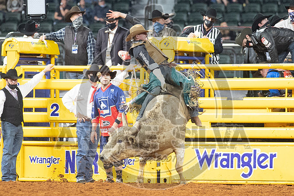2020_Dez_11_WNFR_Bull_Riding_Brady Portenier_1210