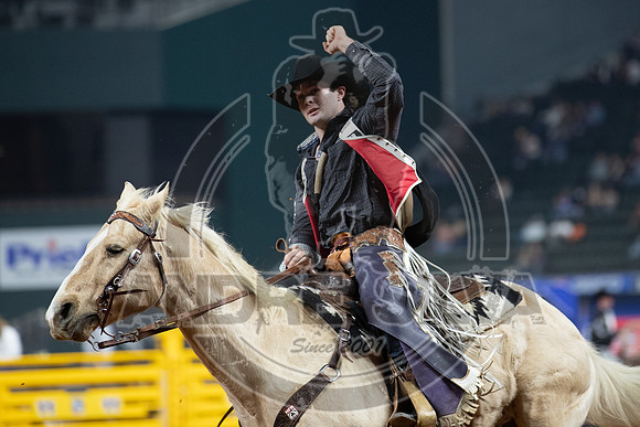 2020_Dez_11_WNFR_Bareback_Cole Reiner_763