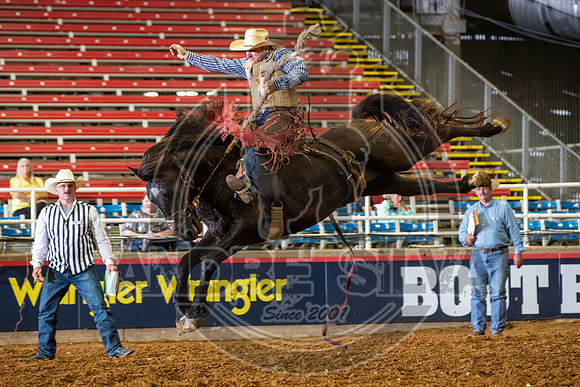 2020_06_06_Mesquite_Saddle_Bronc_Riding__569_Silva