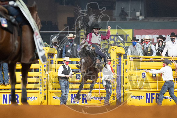 2020_Dez_03_WNFR_Bareback_Cole Reiner_122