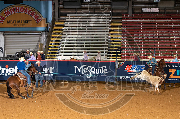 2020_06_06_Mesquite_Team Roping_Clay Smith, Logan Medlin_278_Silva