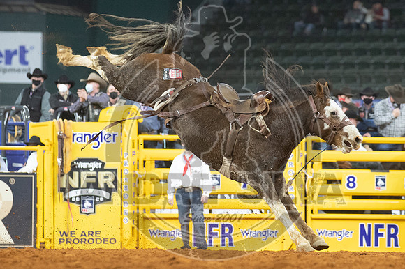 2020_Dez_06_WNFR_Saddle_Bronc__337