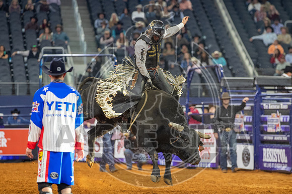 2021_TheAmerican_Bull Riding_Sage Kimzey_AndreSilva_972